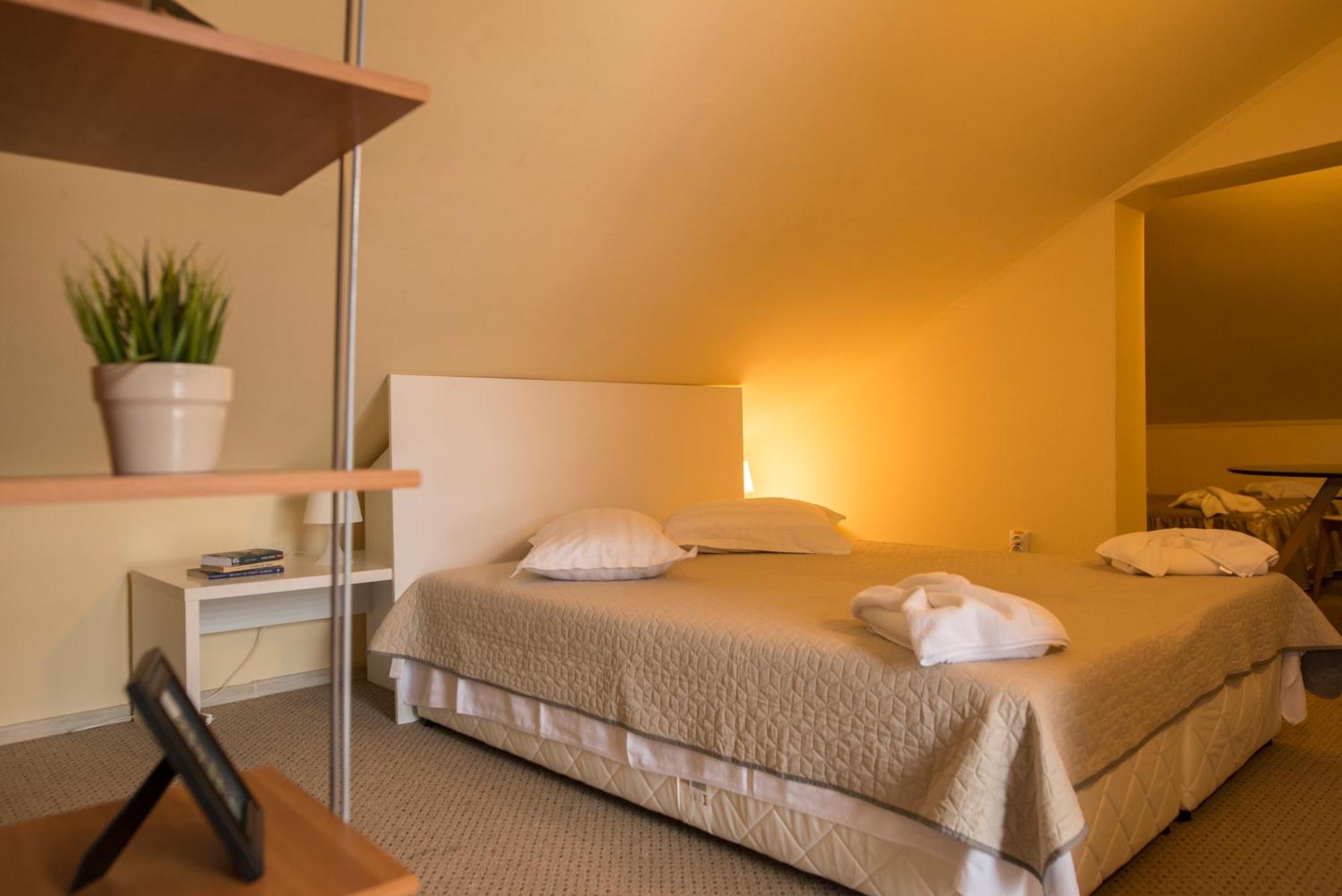 Pensiunea 4 Salcii Băltenii de Sus Quarto foto