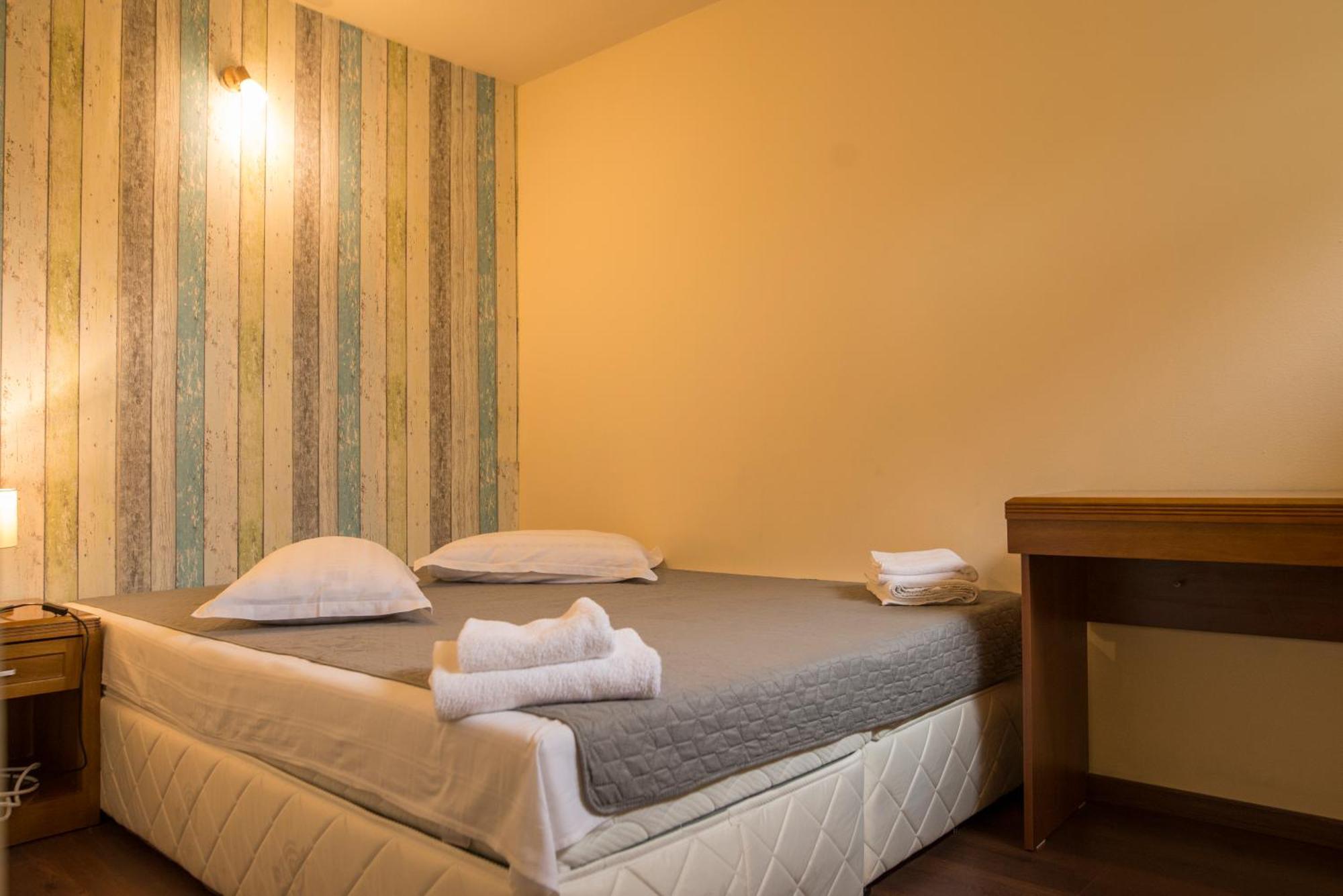 Pensiunea 4 Salcii Băltenii de Sus Quarto foto